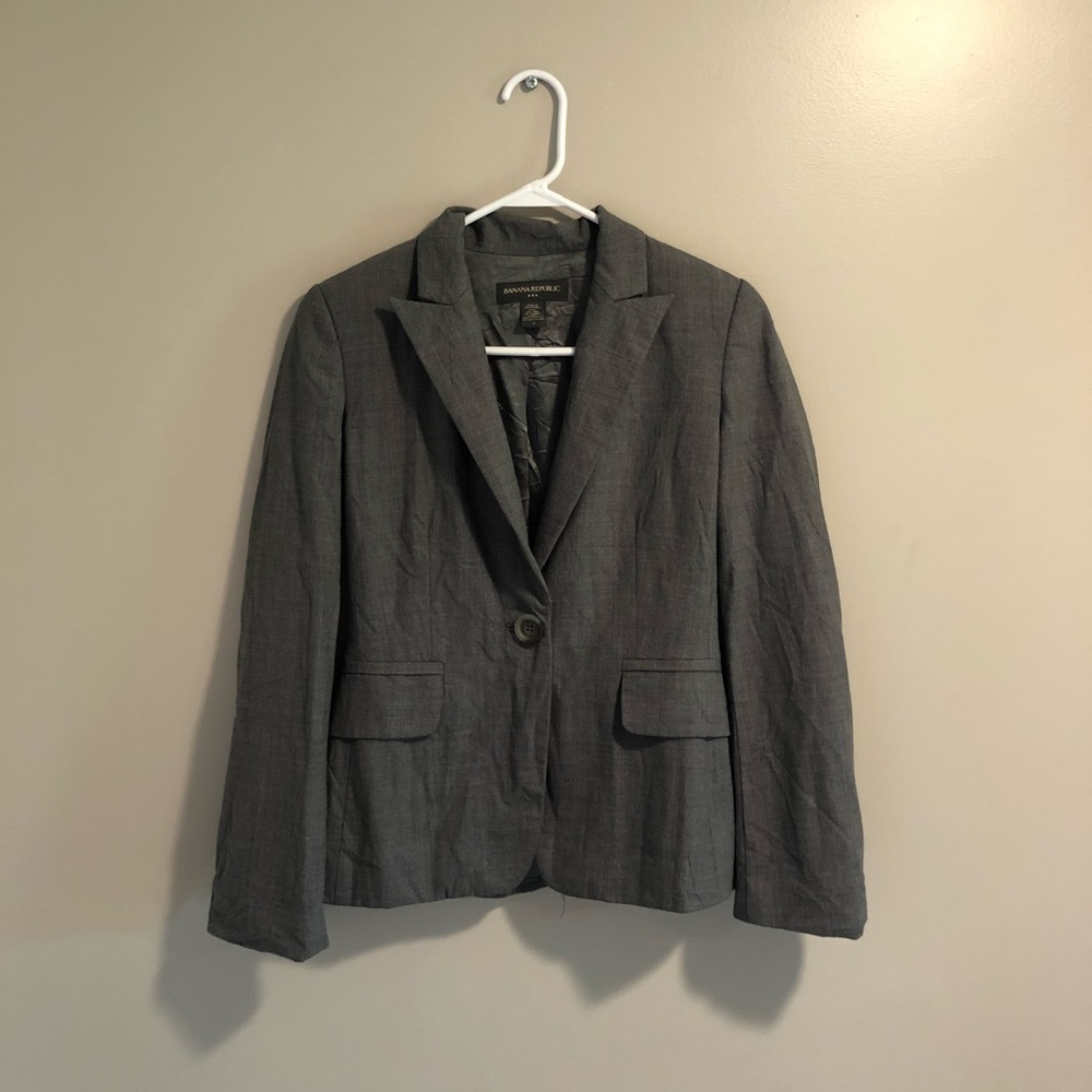 EUC gray Banana Republic Blazer